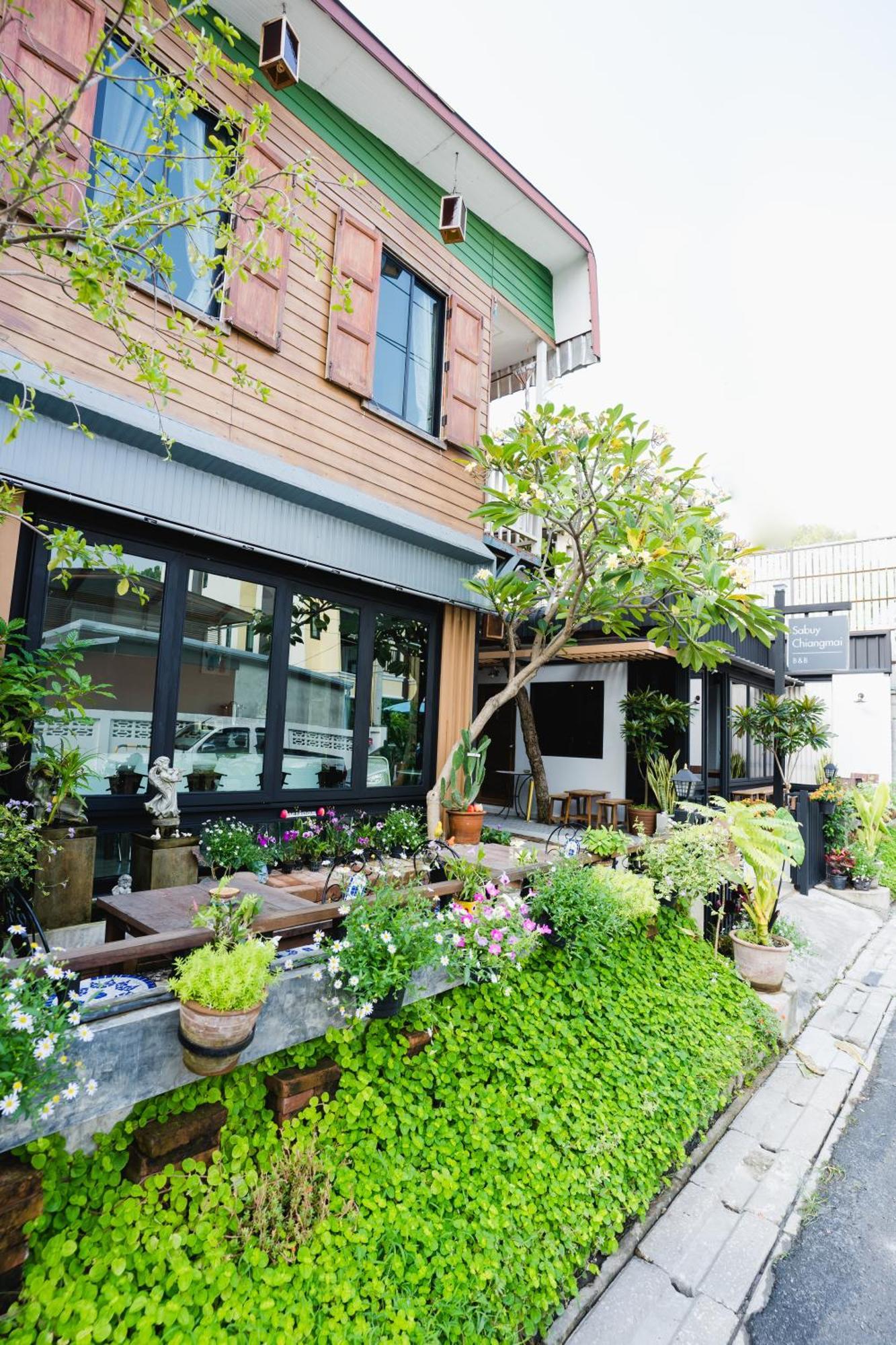 Sabuy Chiangmai Hotel Chiang Mai Exterior foto