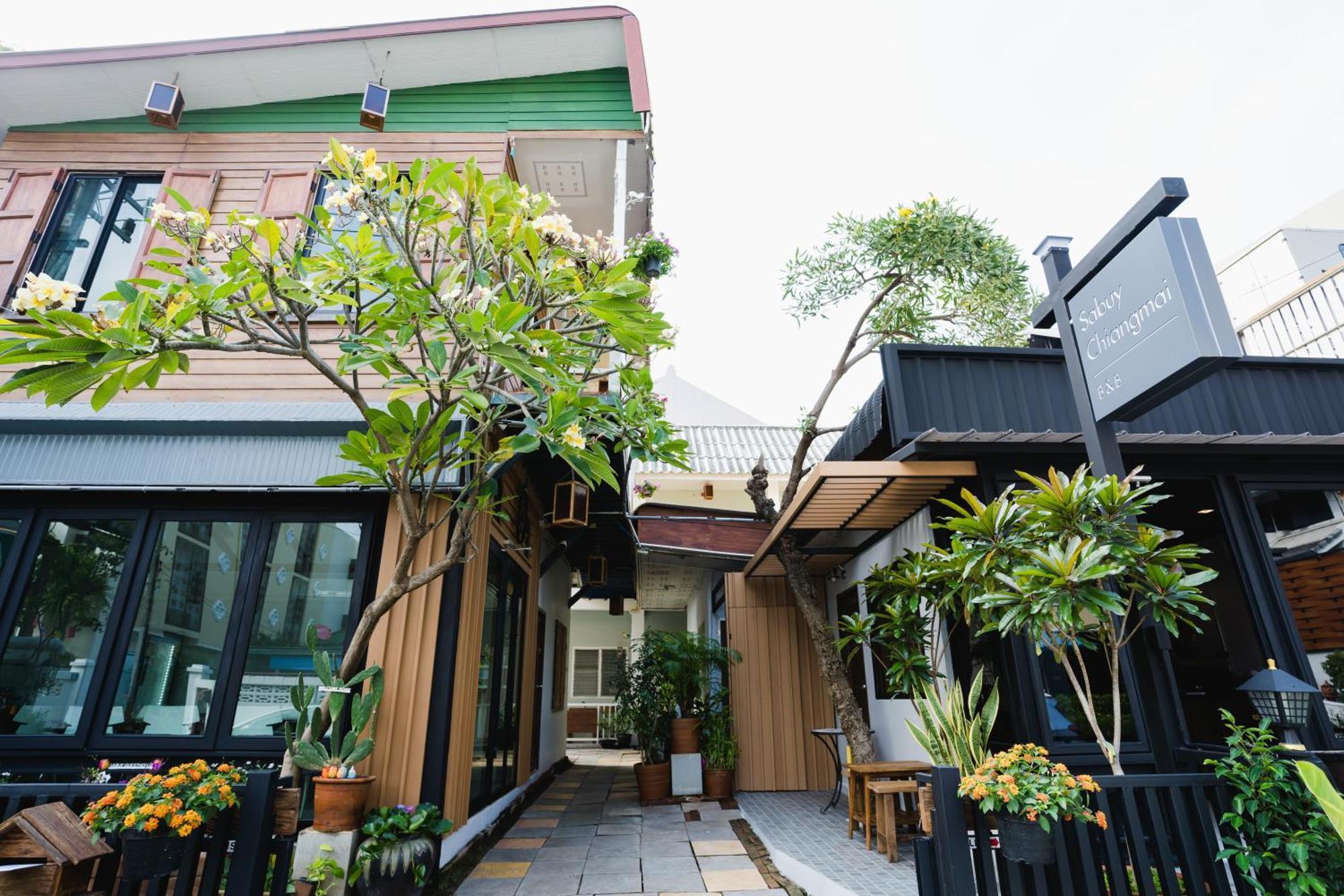 Sabuy Chiangmai Hotel Chiang Mai Exterior foto